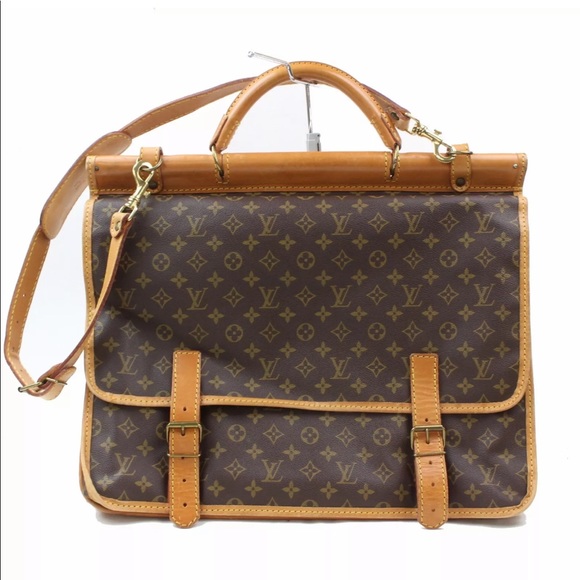 Louis Vuitton Handbags - Auth Louis Vuitton Chasse Travel Bag